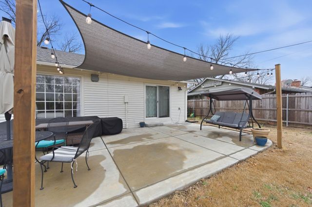 6614 E 14th St N, Wichita, KS 67206