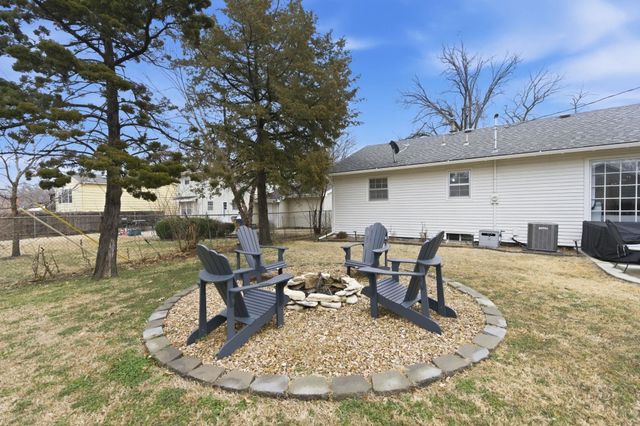 6614 E 14th St N, Wichita, KS 67206