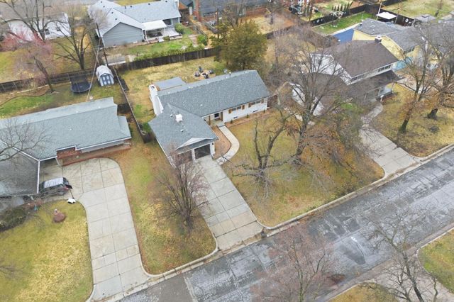 6614 E 14th St N, Wichita, KS 67206