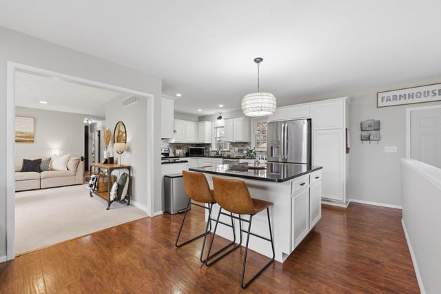 6614 E 14th St N, Wichita, KS 67206