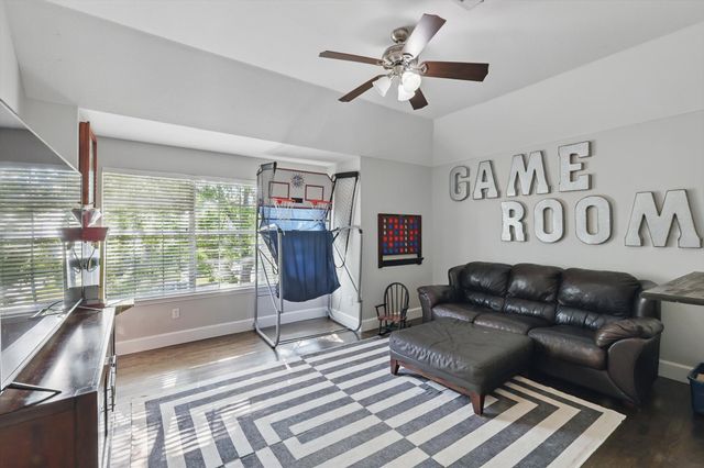 8629 Kensington Lane, North Richland Hills, TX 76182