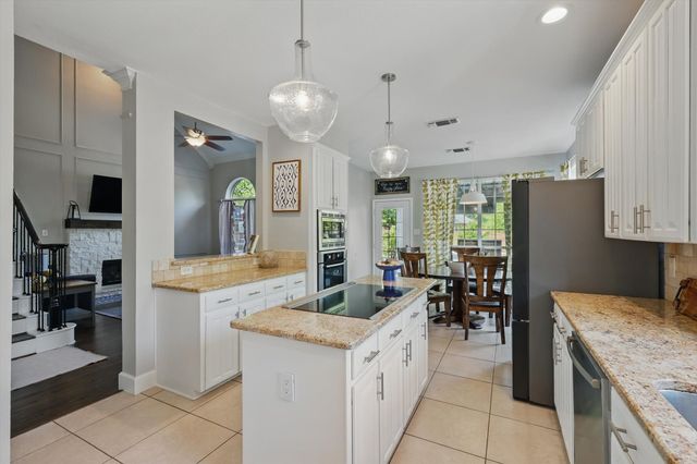 8629 Kensington Lane, North Richland Hills, TX 76182