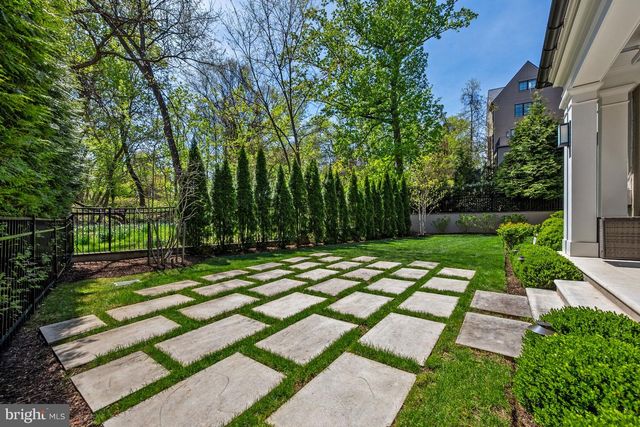 4432 CHESTNUT LN NW, Washington, DC 20007