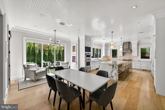 4432 CHESTNUT LN NW, Washington, DC 20007
