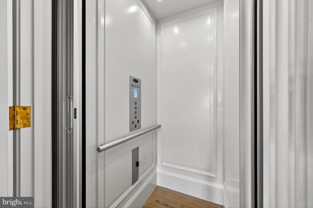 4432 CHESTNUT LN NW, Washington, DC 20007