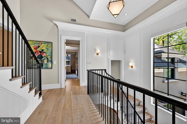 4432 CHESTNUT LN NW, Washington, DC 20007