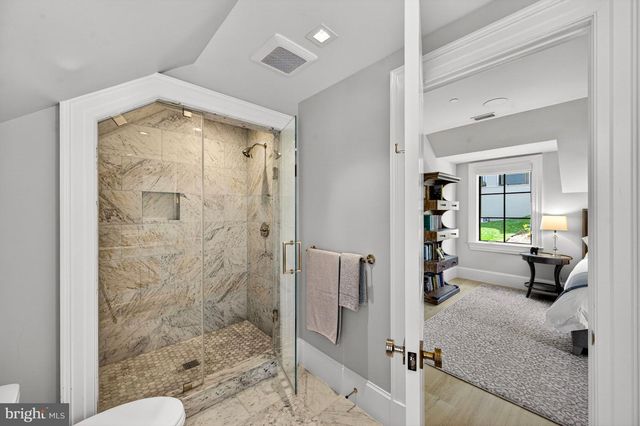 4432 CHESTNUT LN NW, Washington, DC 20007