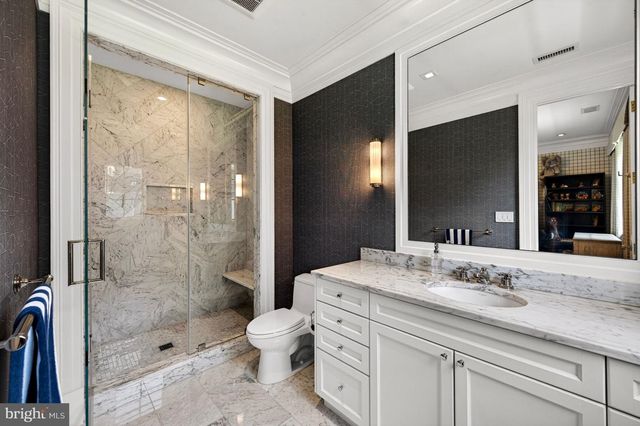 4432 CHESTNUT LN NW, Washington, DC 20007