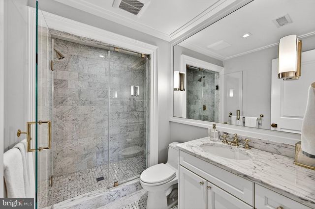 4432 CHESTNUT LN NW, Washington, DC 20007