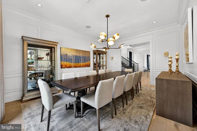 4432 CHESTNUT LN NW, Washington, DC 20007