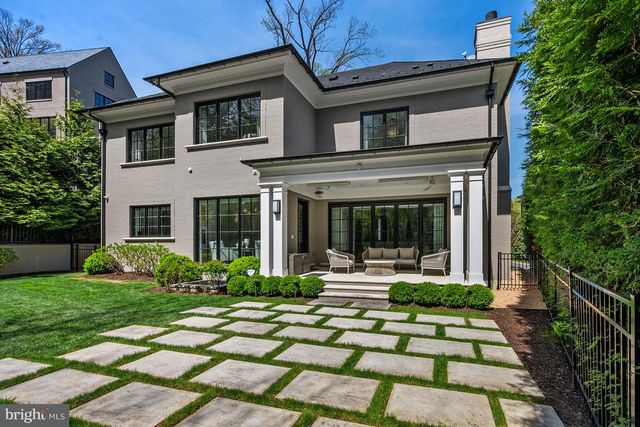 4432 CHESTNUT LN NW, Washington, DC 20007