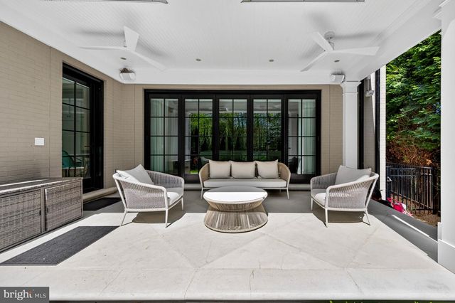 4432 CHESTNUT LN NW, Washington, DC 20007