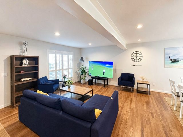 4122 Travis Street 9, Dallas, TX 75204
