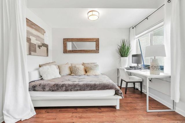 687 S Coast Highway 101 302, Encinitas, CA 92024