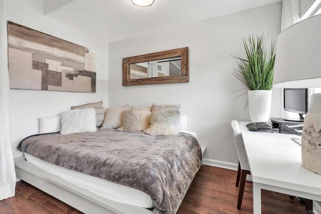 687 S Coast Highway 101 302, Encinitas, CA 92024