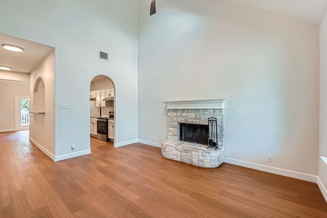 2033 Northview DR, San Marcos, TX 78666