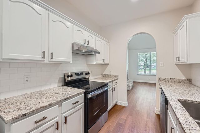 2033 Northview DR, San Marcos, TX 78666