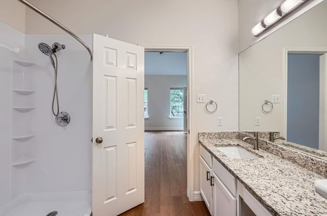 2033 Northview DR, San Marcos, TX 78666