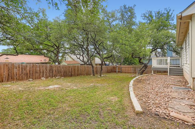 2033 Northview DR, San Marcos, TX 78666