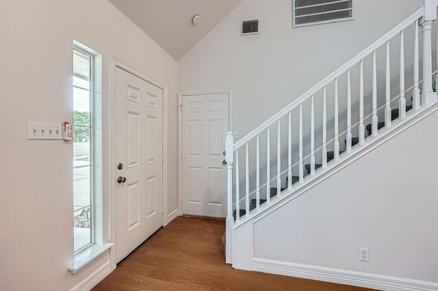 2033 Northview DR, San Marcos, TX 78666