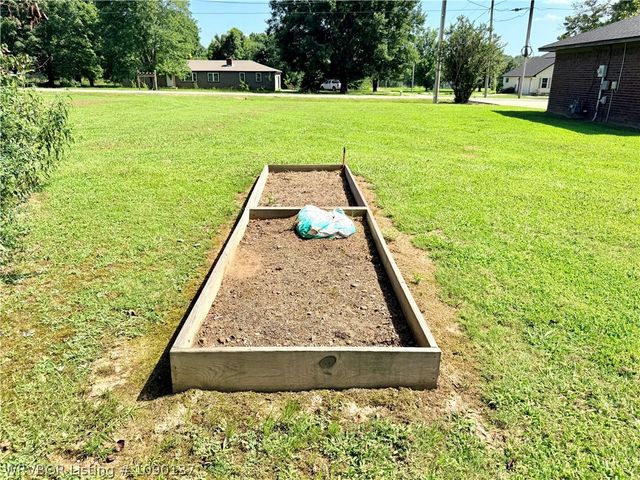 900 Gregory Avenue, Pocola, OK 74902