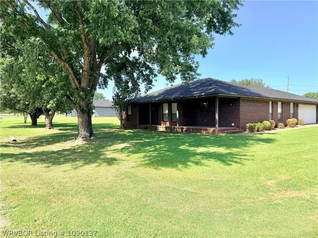 900 Gregory Avenue, Pocola, OK 74902