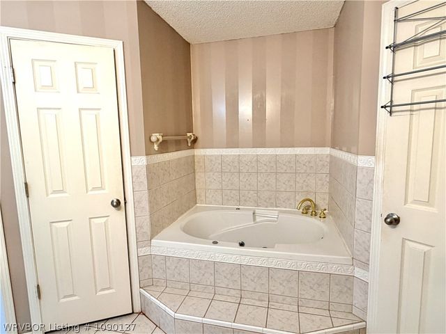 900 Gregory Avenue, Pocola, OK 74902