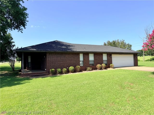 900 Gregory Avenue, Pocola, OK 74902