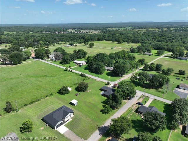 900 Gregory Avenue, Pocola, OK 74902