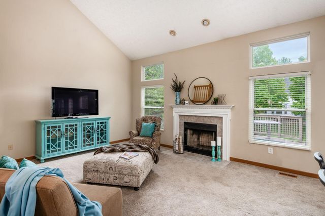 6641 Wisteria Circle, Dublin, OH 43016