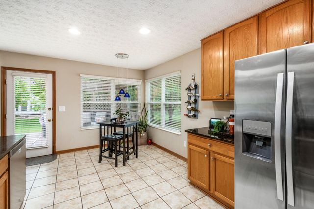 6641 Wisteria Circle, Dublin, OH 43016