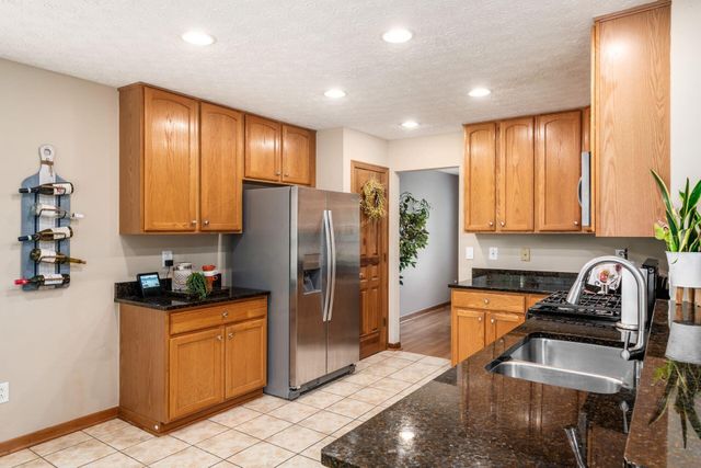 6641 Wisteria Circle, Dublin, OH 43016