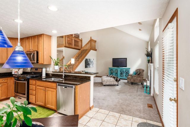 6641 Wisteria Circle, Dublin, OH 43016