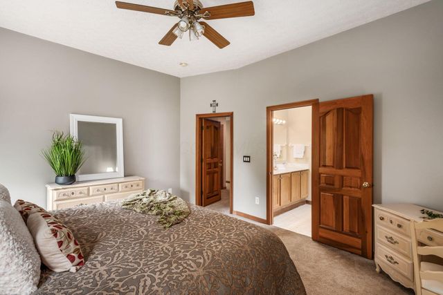 6641 Wisteria Circle, Dublin, OH 43016