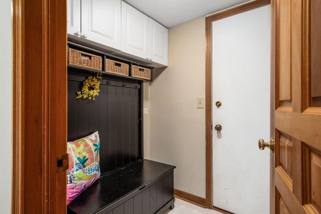 6641 Wisteria Circle, Dublin, OH 43016