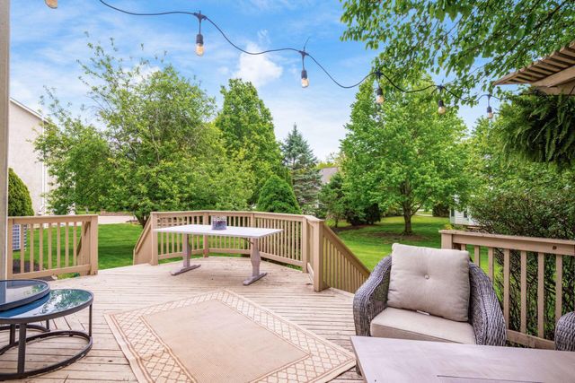 6641 Wisteria Circle, Dublin, OH 43016