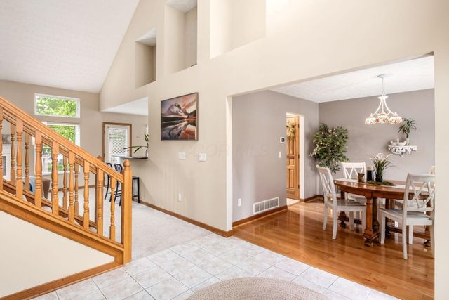6641 Wisteria Circle, Dublin, OH 43016