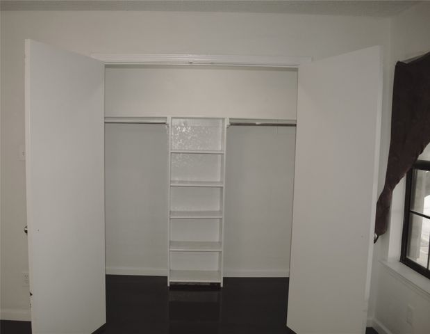 7415 Kingswood Drive, Fort Worth, TX 76133