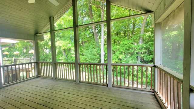 1374 Field Creek Circle, Victoria, MN 55386
