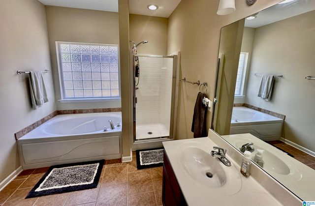 2726 OXMOOR GLEN DRIVE, Birmingham, AL 35211