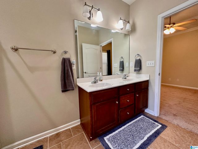 2726 OXMOOR GLEN DRIVE, Birmingham, AL 35211