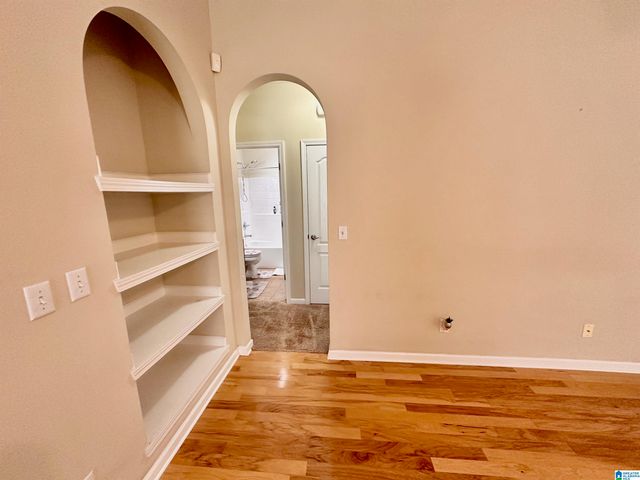 2726 OXMOOR GLEN DRIVE, Birmingham, AL 35211