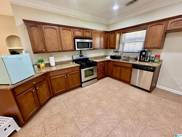 2726 OXMOOR GLEN DRIVE, Birmingham, AL 35211