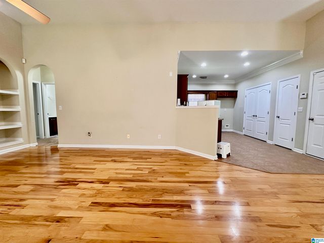 2726 OXMOOR GLEN DRIVE, Birmingham, AL 35211