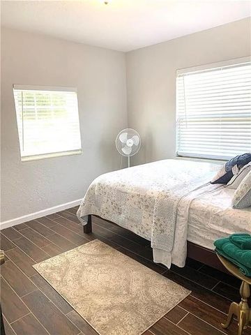 605 45TH AVENUE N, St Petersburg, FL 33703