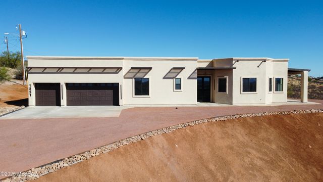 1221 Circulo Yerba Buena, Rio Rico, AZ 85648