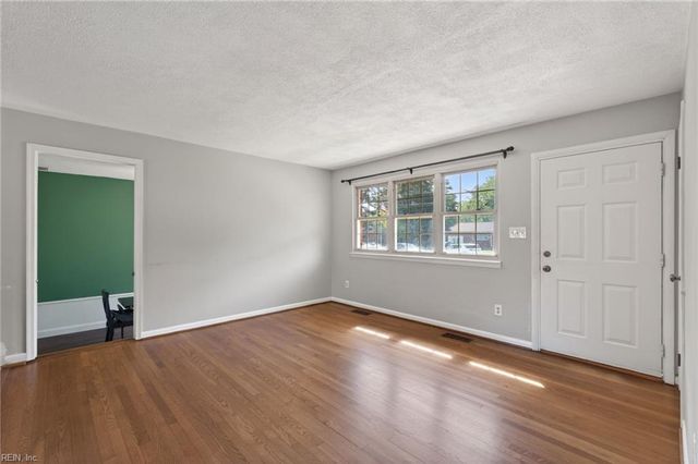 1436 Aspen CT, Suffolk, VA 23434