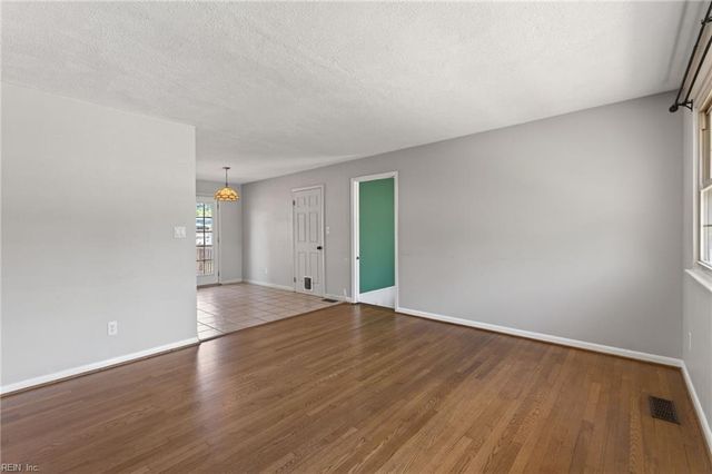 1436 Aspen CT, Suffolk, VA 23434