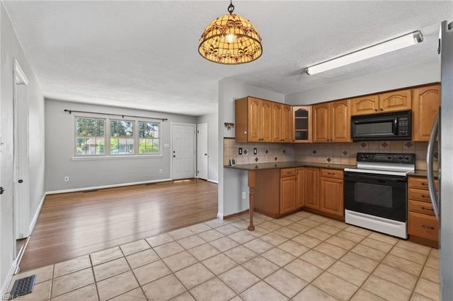1436 Aspen CT, Suffolk, VA 23434