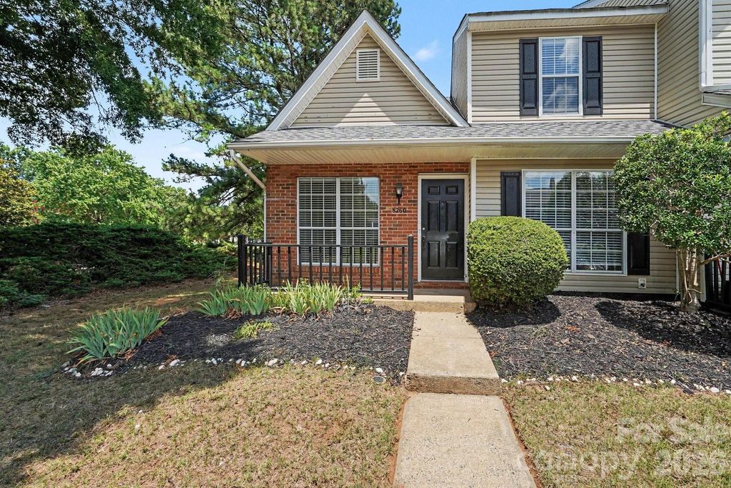 8260 Golf Ridge Drive, Charlotte, NC 28277